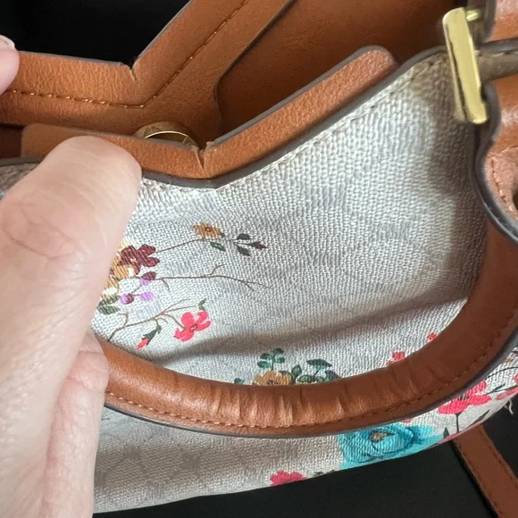 Steve Madden Beige Floral Tote with Brown Accents - Picture 6 of 7